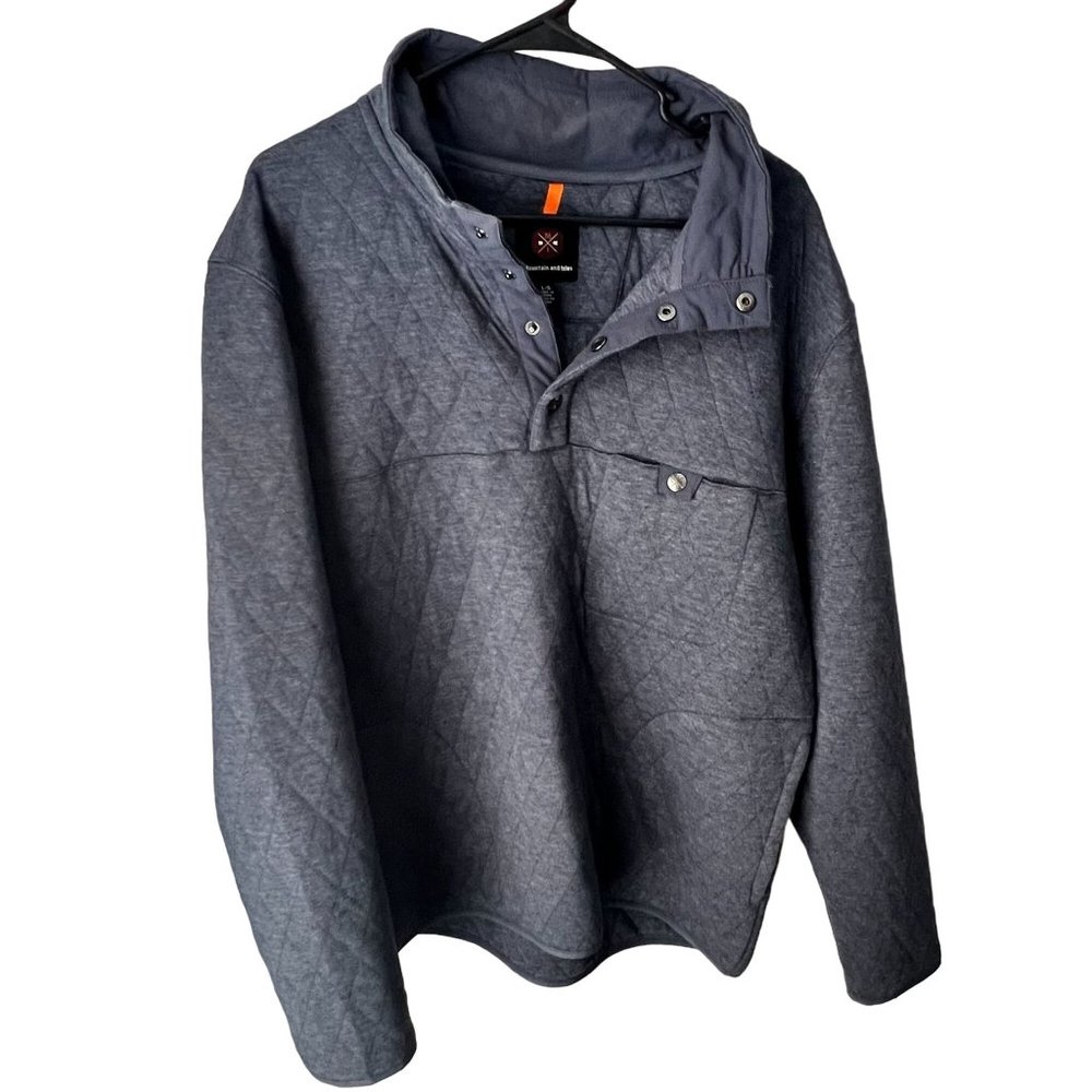 Mountain and isles quilted pullover mock neck Jacket Gray Size Large